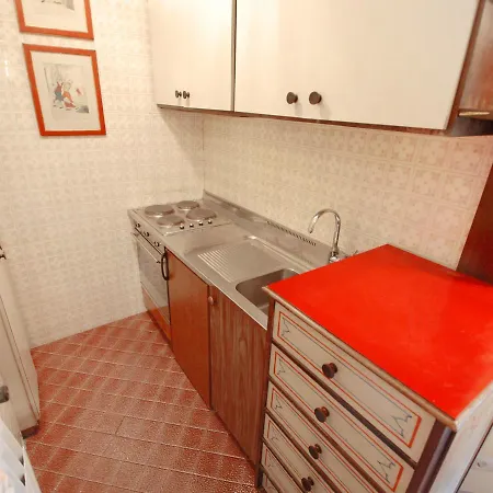 Apartman Locazione Turistica Giomein.1 *